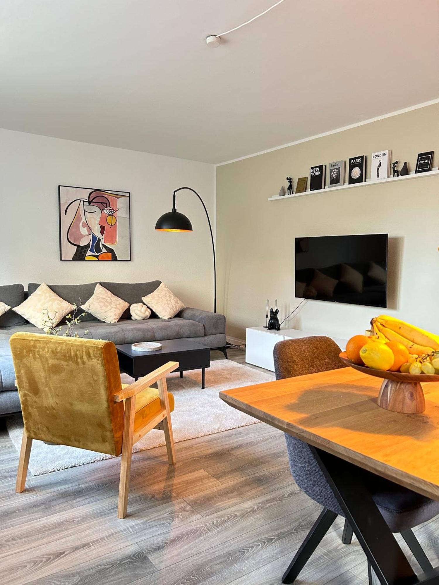 Modernes Designer-Apartment Fuer 7 Gaeste - 80Qm In Zentraler Lage, Self-Check-In كارلسروه المظهر الخارجي الصورة